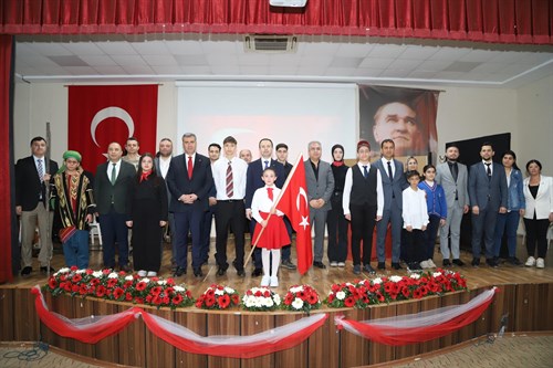 İlçemizde 12 Mart İstiklal Marşı’nın Kabulünün 104. Yıldönümü ve Milli Şairimiz Mehmet Akif Ersoy’u Anma Günü Etkinlikleri Gerçekleştirildi.